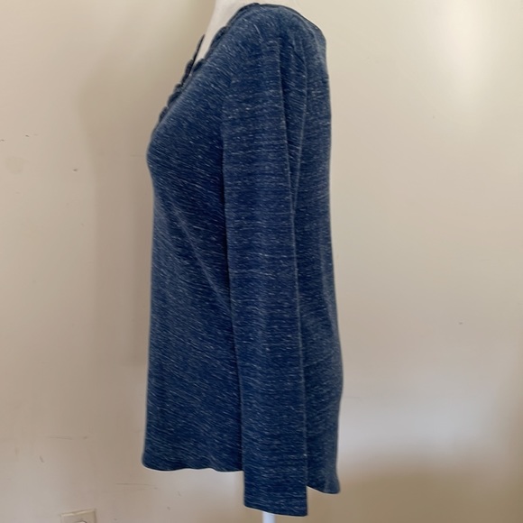 Rock & Republic medium long sleeve tee with grommets and lace-up neck. - Picture 3 of 8